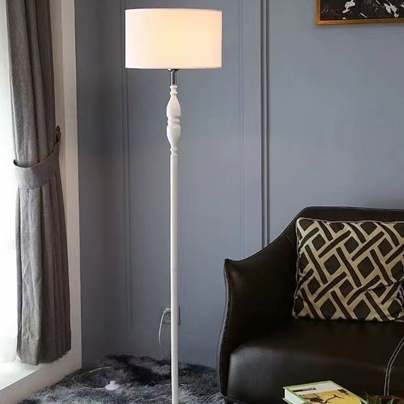 Traditional Vintage Fabric Cylinder Shade Iron Base 1-Light Standing Floor Lamp For Living Room