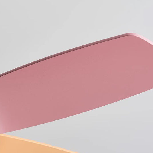 Zeitgenössischer skandinavischer Macaron-Kohlenstoffstahl-Holzventilatorflügel LED-Deckenventilatorleuchte für Wohnzimmer 