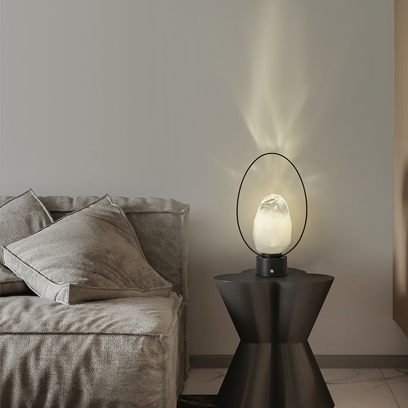 مصباح طاولة LED بظل زجاجي وحجر على شكل حلقة بيضاوية من النحاس USB بتصميم بسيط وحديث للدراسة 