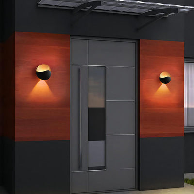 مصباح جداري خارجي LED دائري من الألومنيوم بتصميم بسيط وحديث للحديقة 