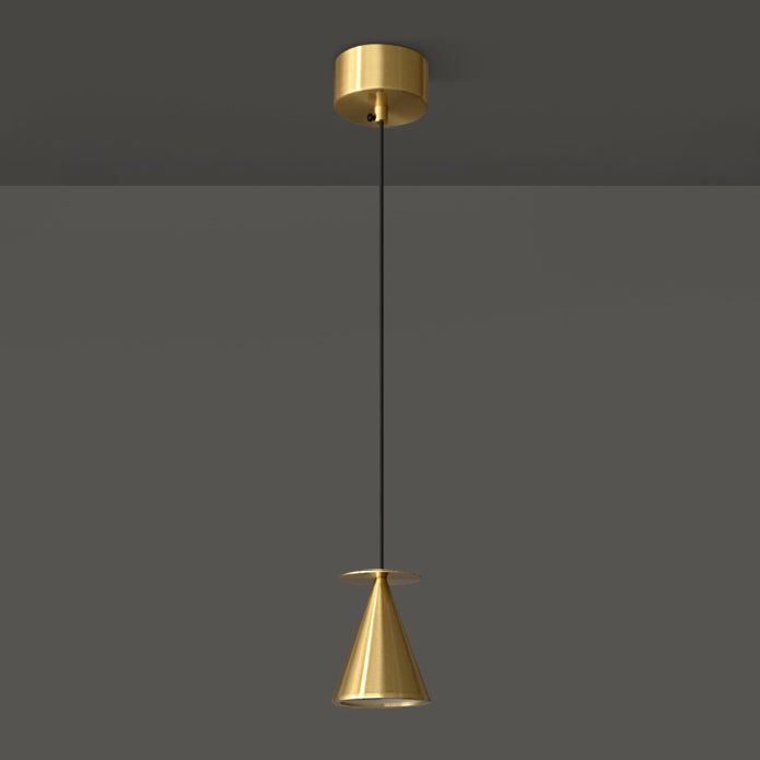Lustre LED conique géométrique en cuivre moderne et luxueux pour salon 