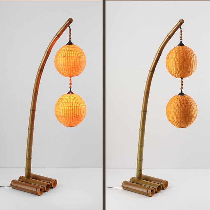 Zeitgenössische Retro Bambus Webkugel Schirm Bogenrahmen 1/2/3-Licht Stehende Stehlampe für Esszimmer 