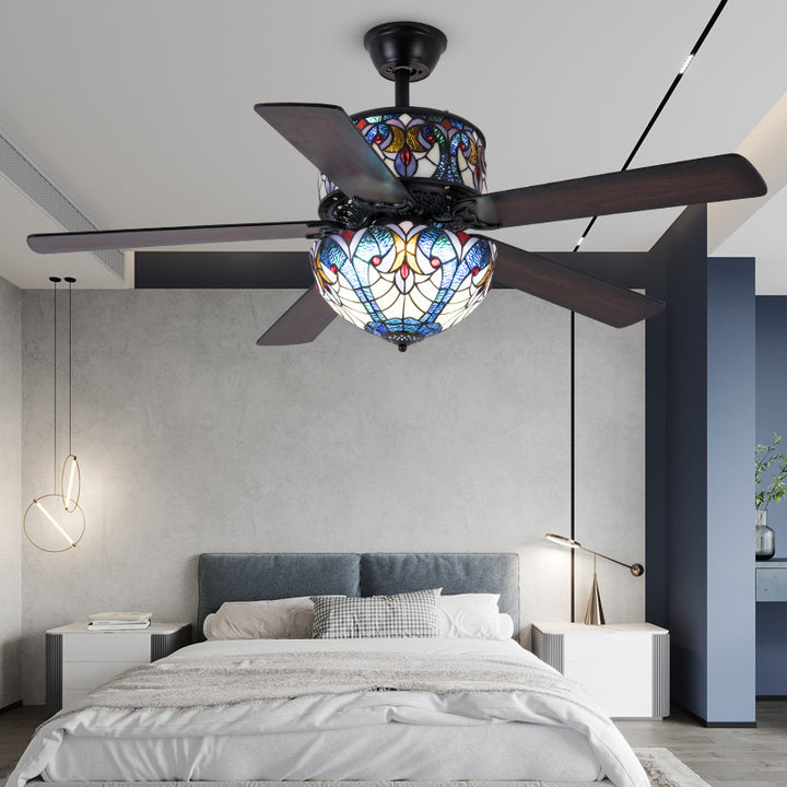 Pantalla de cúpula de vidrio teñido tradicional de Tiffany, ventilador de madera, hardware de 5 luces, varillas hacia abajo, luz de ventilador de techo para sala de estar 