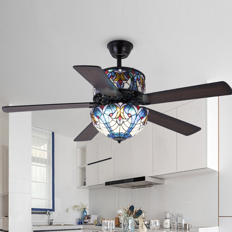 Pantalla de cúpula de vidrio teñido tradicional de Tiffany, ventilador de madera, hardware de 5 luces, varillas hacia abajo, luz de ventilador de techo para sala de estar 