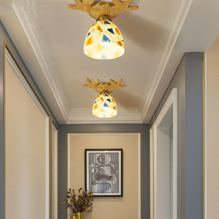 Zeitgenössische Retro-Massivholz-Geweih-Buntglas-Rundschirm 1-Licht-Halbeinbau-Deckenleuchte für Schlafzimmer 