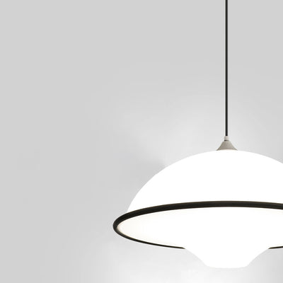 Zeitgenössische nordische Eisen-Glas-Fliegende-Untertasse-Schirm LED Pendelleuchte für das Schlafzimmer 