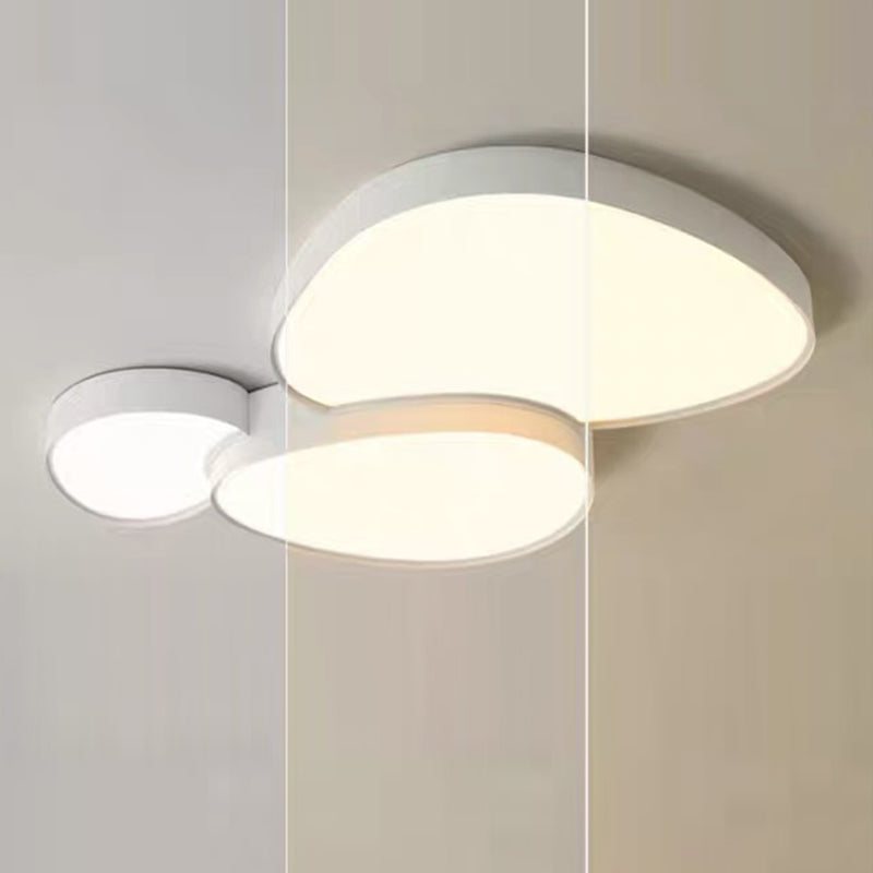 Moderne schlichte LED-Deckenleuchte aus Acryl und Eisen in Kieselstein-Optik für das Wohnzimmer 
