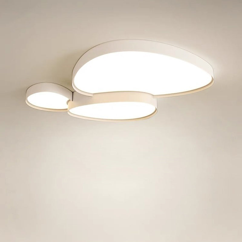 Moderne schlichte LED-Deckenleuchte aus Acryl und Eisen in Kieselstein-Optik für das Wohnzimmer 