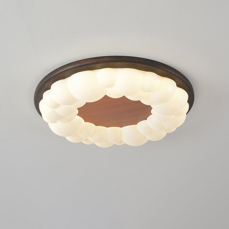 Plafonnier LED en bois massif nordique contemporain avec abat-jour en acrylique en forme de nuage pour chambre 