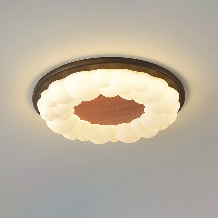 Plafonnier LED en bois massif nordique contemporain avec abat-jour en acrylique en forme de nuage pour chambre 
