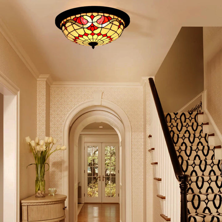 Plafonnier à trois lumières avec dôme en verre teinté baroque traditionnel Tiffany pour salon 