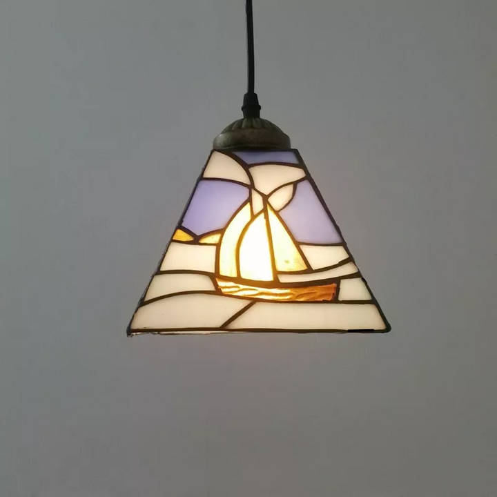 Pantalla de pirámide con patrón geométrico de vidrio Tiffany tradicional de una luz para lámpara colgante en la sala de estar 