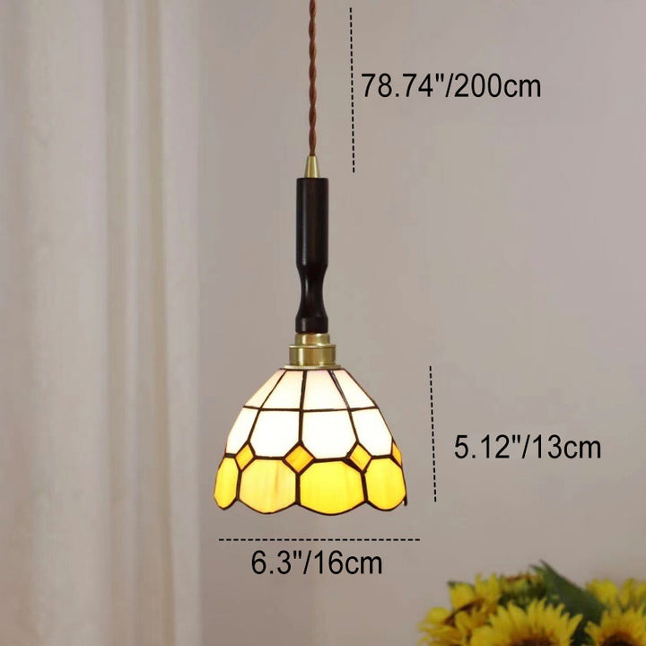 Lámpara colgante de 1 luz de vidrio teñido de latón con diseño de patchwork a cuadros tradicional Tiffany para dormitorio 