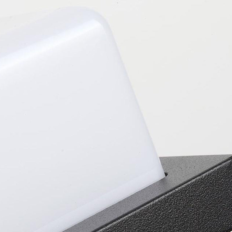 Moderne minimalistische Aluminium-PC-Würfel-Schirm-LED-wasserdichte Außenwandleuchte für Terrassen im Freien 