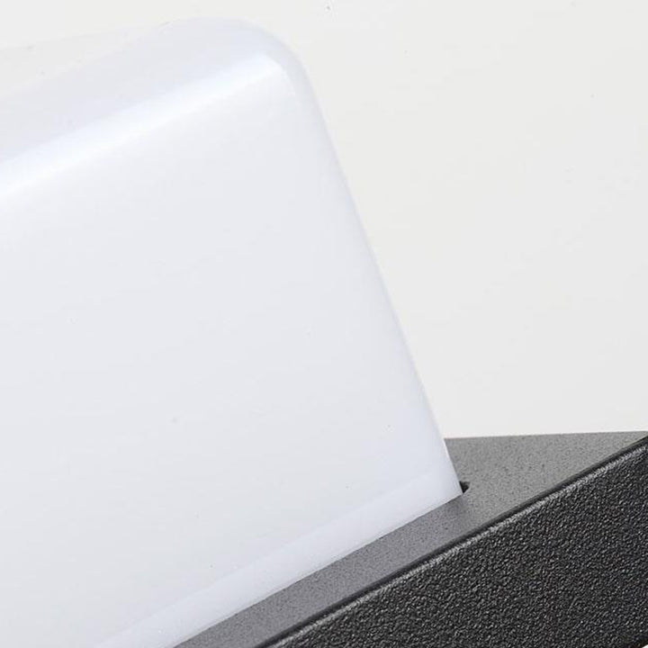 Moderne minimalistische Aluminium-PC-Würfel-Schirm-LED-wasserdichte Außenwandleuchte für Terrassen im Freien 