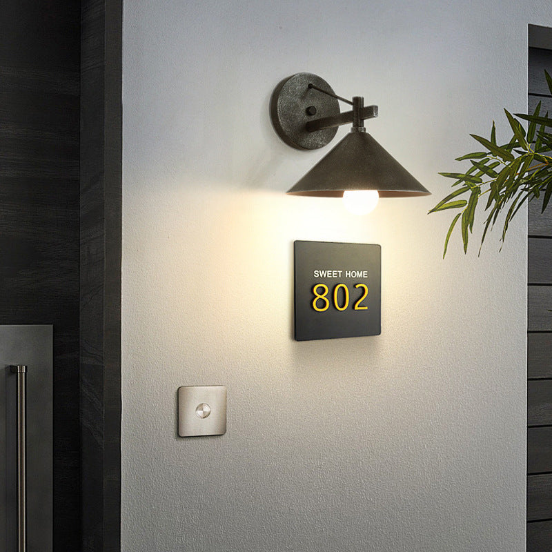 Lámpara de aplique de pared impermeable para exteriores con cono geométrico de hierro nórdico contemporáneo de 1 luz para jardín 