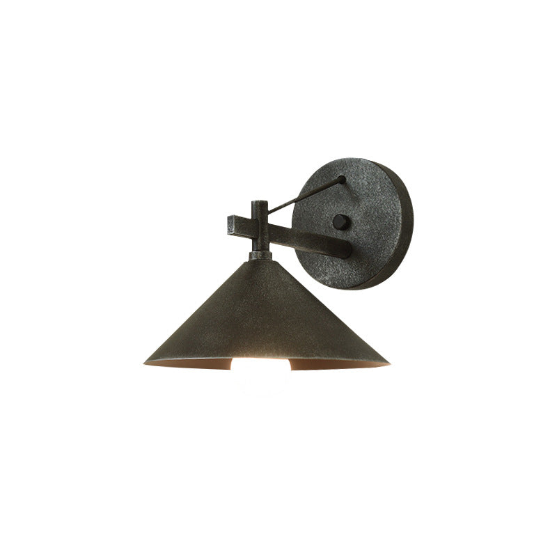Lámpara de aplique de pared impermeable para exteriores con cono geométrico de hierro nórdico contemporáneo de 1 luz para jardín 
