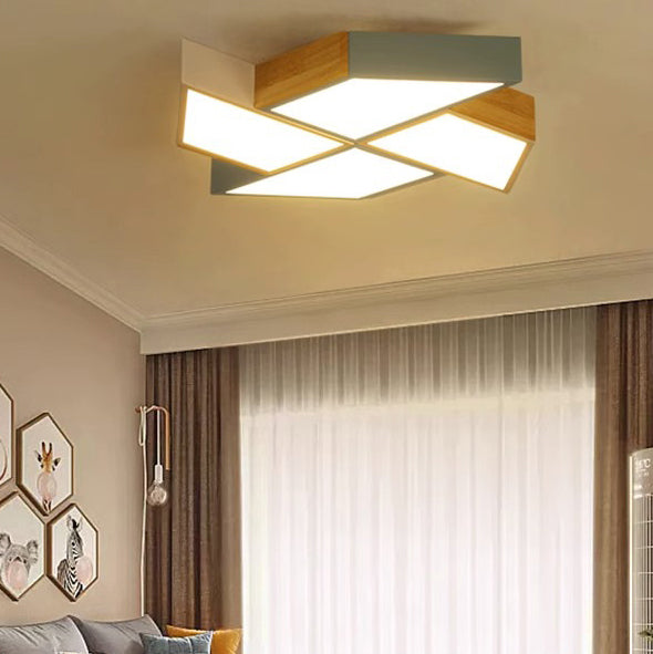 Zeitgenössische nordische Deckenleuchte aus massivem Holz mit Windmühle und LED für das Wohnzimmer 