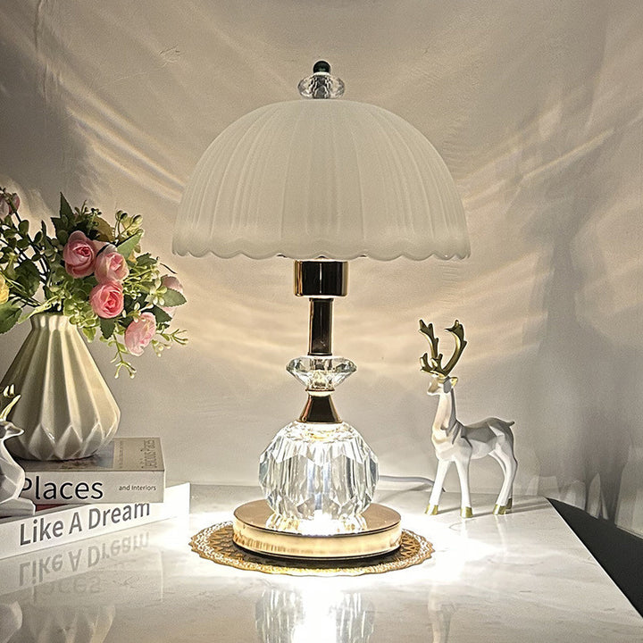 Zeitgenössische Luxus-Glaskuppel mit Metallbasis LED-Tischlampe für das Schlafzimmer 