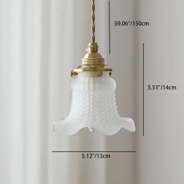 Pantalla de vidrio de flor de latón francés tradicional Lámpara colgante de 1 luz para dormitorio 