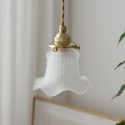 Traditionelle französische Messing-Blumenglas-Schirm 1-Licht-Pendelleuchte für das Schlafzimmer 