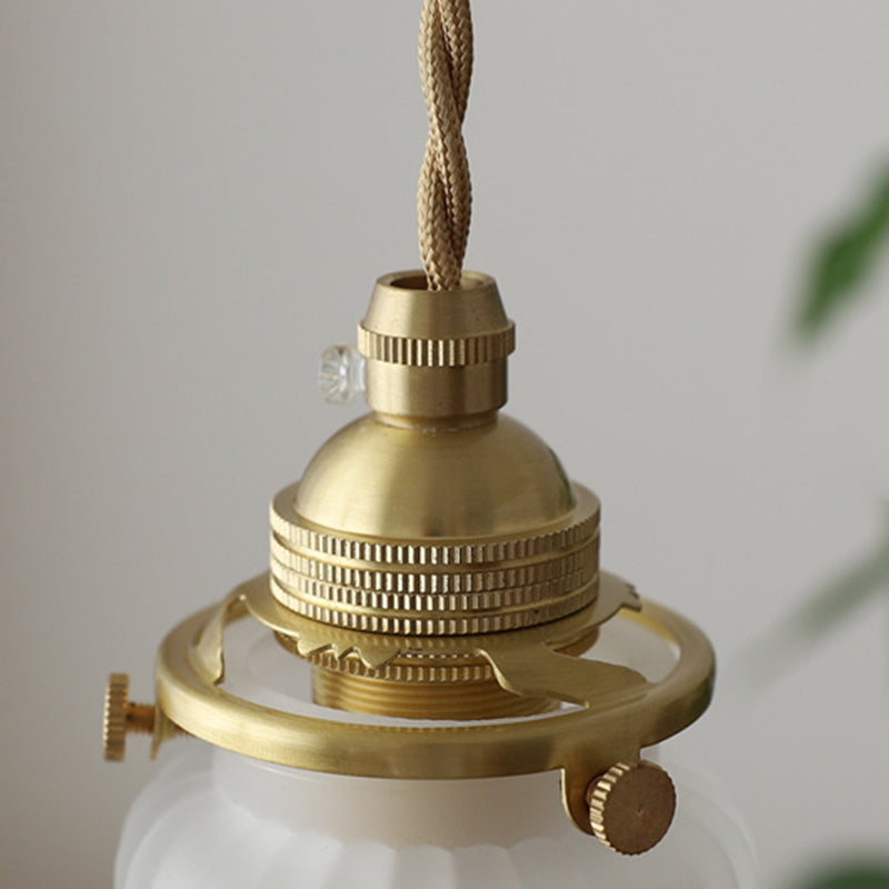 Traditionelle französische Messing-Blumenglas-Schirm 1-Licht-Pendelleuchte für das Schlafzimmer 