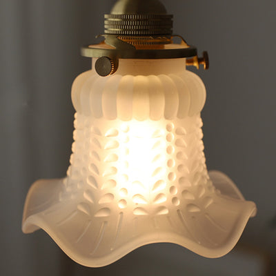Traditionelle französische Messing-Blumenglas-Schirm 1-Licht-Pendelleuchte für das Schlafzimmer 