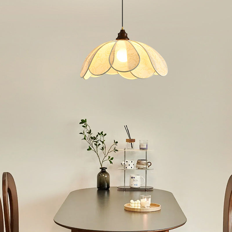 Traditionelle französische Petal-Stoffschirm-Hardware 1-Licht-Pendelleuchte für Esszimmer 