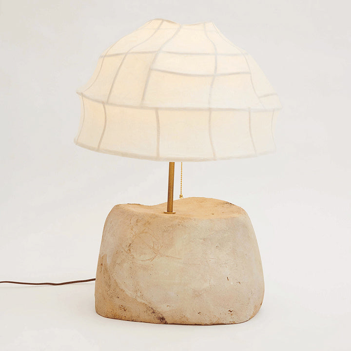 Lampe de table à 1 lumière avec abat-jour rond en soie traditionnelle française et base en résine pour chambre 