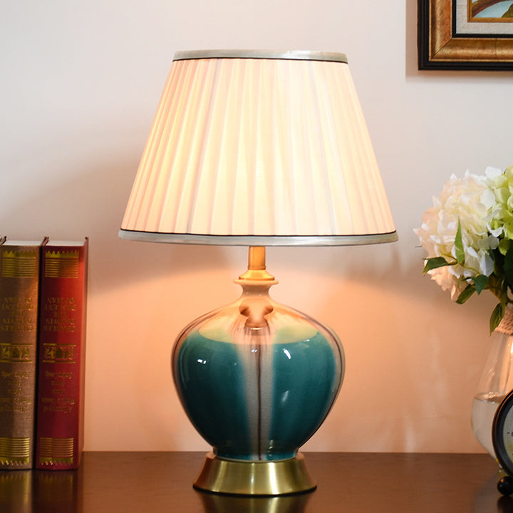 Lampe de table à 1 lumière avec base en céramique et abat-jour en tissu plissé chinois traditionnel pour étude 