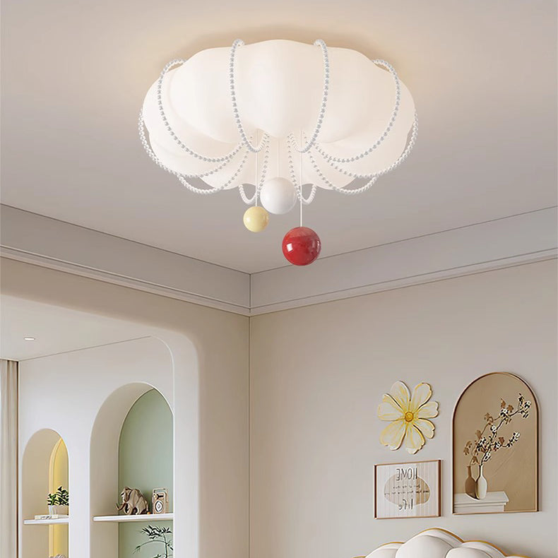Plafonnier LED contemporain en forme de boule en fer avec abat-jour crème nordique moderne pour chambre 