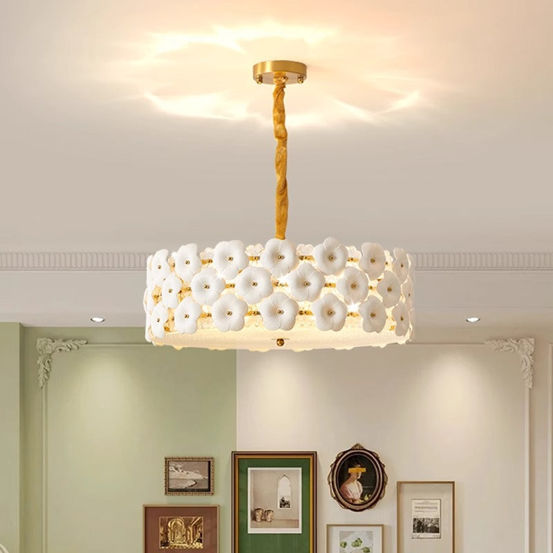 Traditioneller französischer Petal Keramik Glas Zylinder 6-Licht Kronleuchter für das Wohnzimmer 