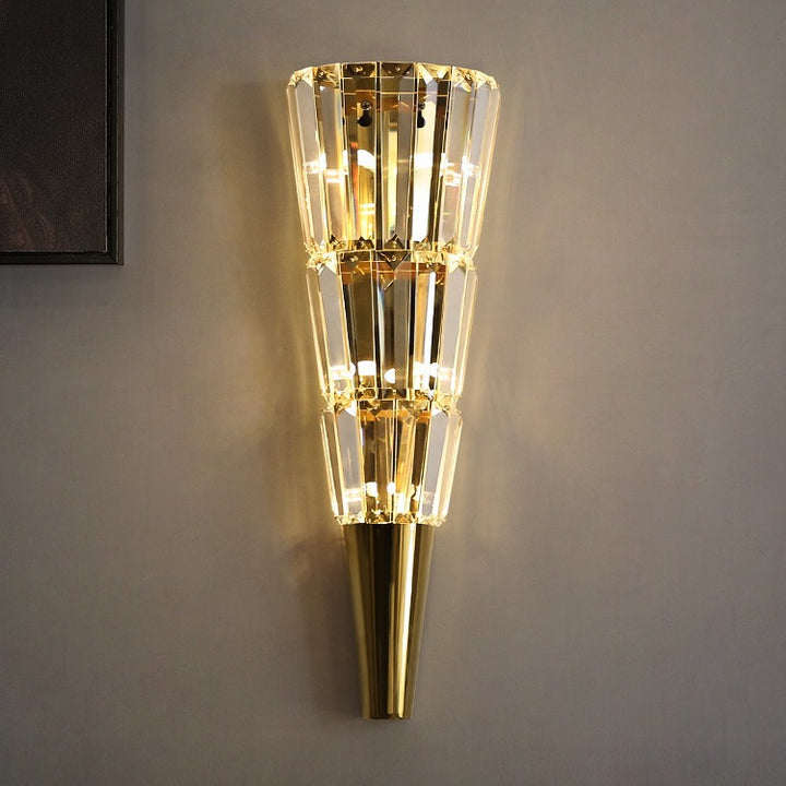 Applique murale moderne de luxe en acier inoxydable avec abat-jour conique en cristal empilé 3/5/7 lumières pour chambre 