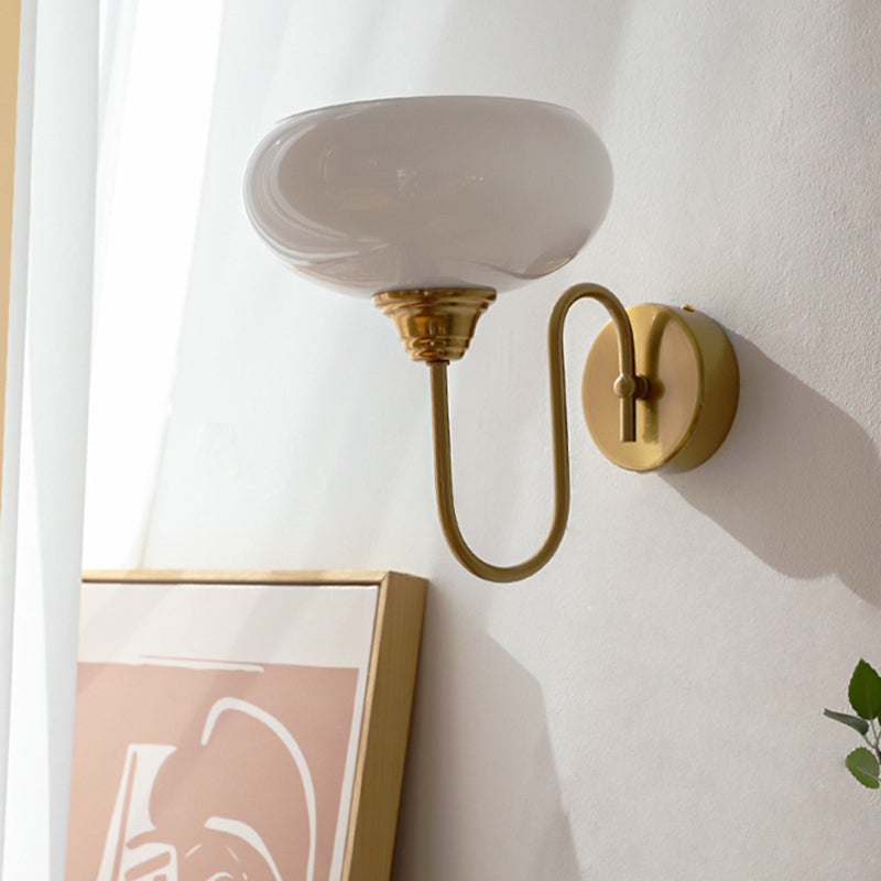 Traditionelle französische Kupfer-Glas-Rundschirm 1-Licht-Wandleuchte für das Schlafzimmer 