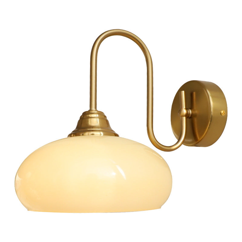 Traditionelle französische Kupfer-Glas-Rundschirm 1-Licht-Wandleuchte für das Schlafzimmer 