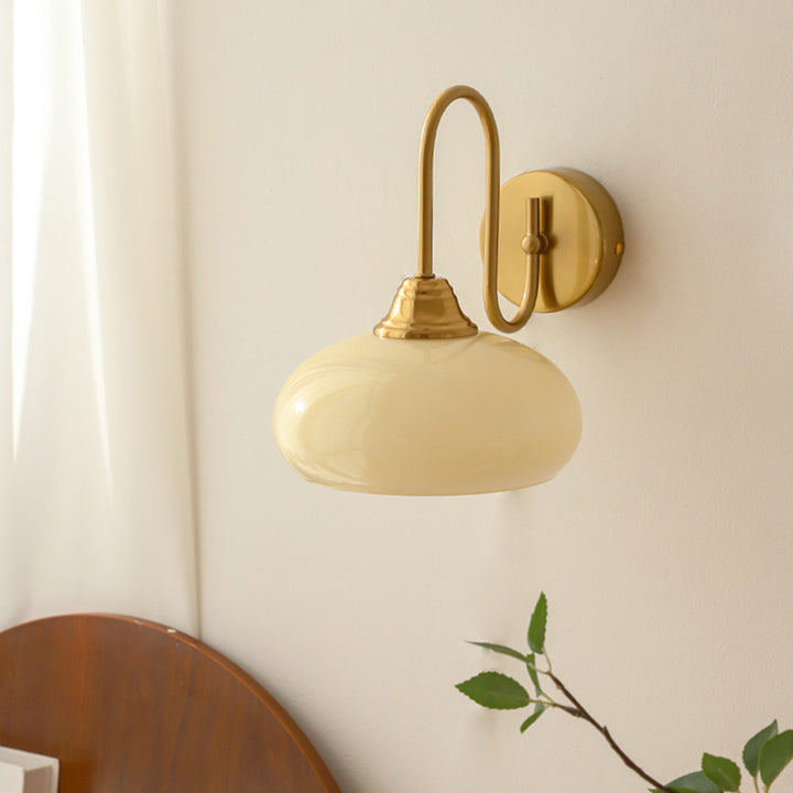 Traditionelle französische Kupfer-Glas-Rundschirm 1-Licht-Wandleuchte für das Schlafzimmer 