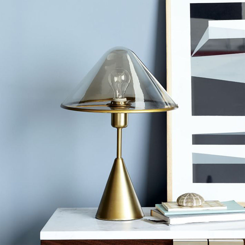 Zeitgenössische Luxus Glas Kegelförmiger Schirm Metallbasis 1-Licht Tischlampe für Schlafzimmer 