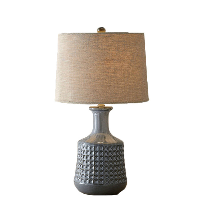 Traditionelle Bauernhausstoff-Kegel-Schirm Keramikvase Basis 1-Licht Tischlampe für das Schlafzimmer 