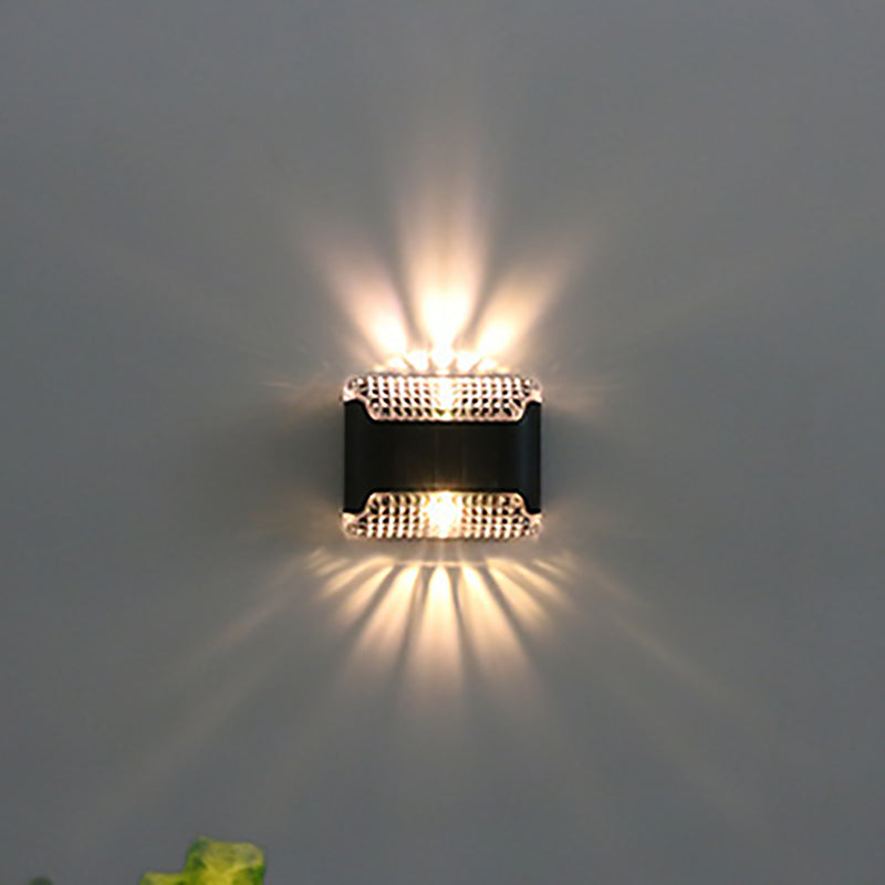Applique murale extérieure LED rectangulaire en ABS solaire industrielle contemporaine avec éclairage vers le haut et vers le bas pour jardin 
