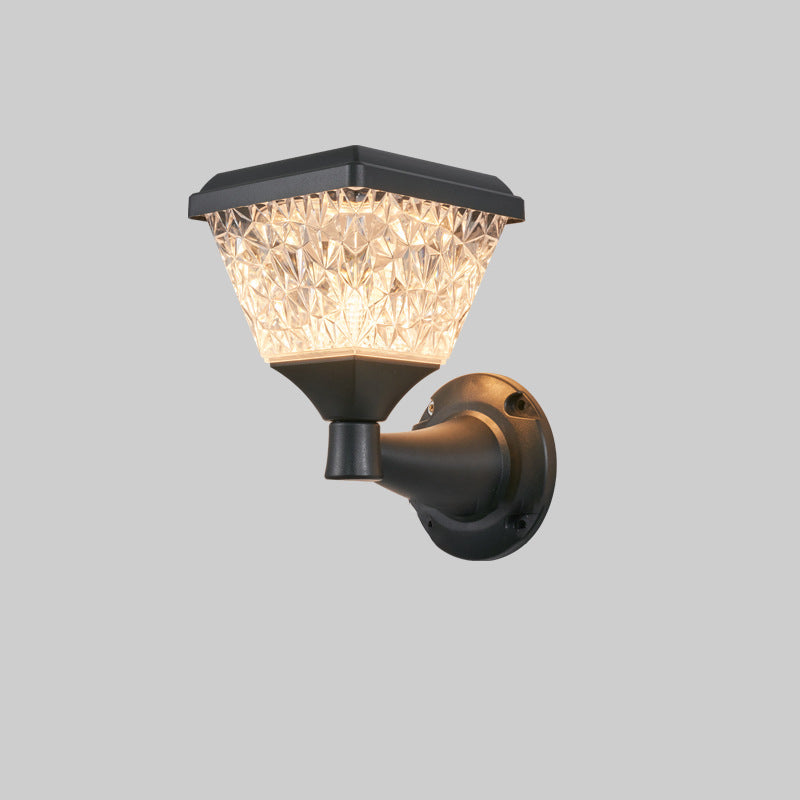 مصباح حائط خارجي مقاوم للماء بتصميم بسيط معاصر بظل مربع من مادة PC وإضاءة LED للطاقة الشمسية للحديقة 
