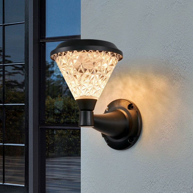 مصباح حائط خارجي مقاوم للماء بتصميم بسيط معاصر بظل مربع من مادة PC وإضاءة LED للطاقة الشمسية للحديقة 