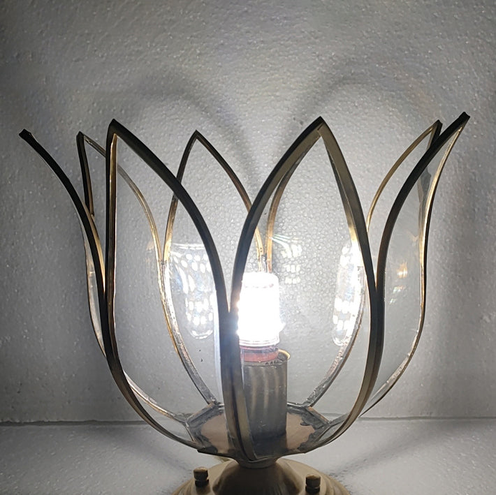 Lanterne de jardin contemporaine avec abat-jour en verre en forme de lotus et base en cuivre à 1 lumière pour extérieur 