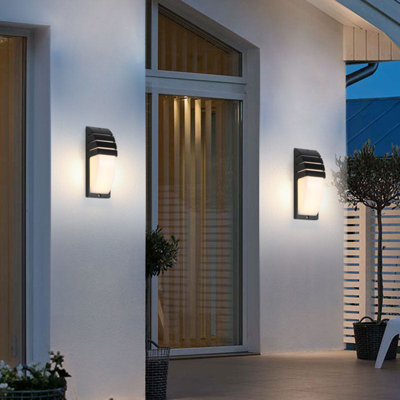 مصباح حائط خارجي مقاوم للماء LED بإحساس جسم الإنسان من الألومنيوم والأكريليك بتصميم بسيط ومعاصر لقوس للحديقة 