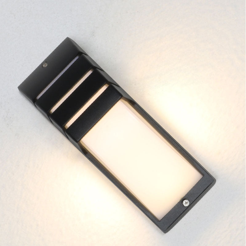 مصباح حائط خارجي مقاوم للماء LED بإحساس جسم الإنسان من الألومنيوم والأكريليك بتصميم بسيط ومعاصر لقوس للحديقة 