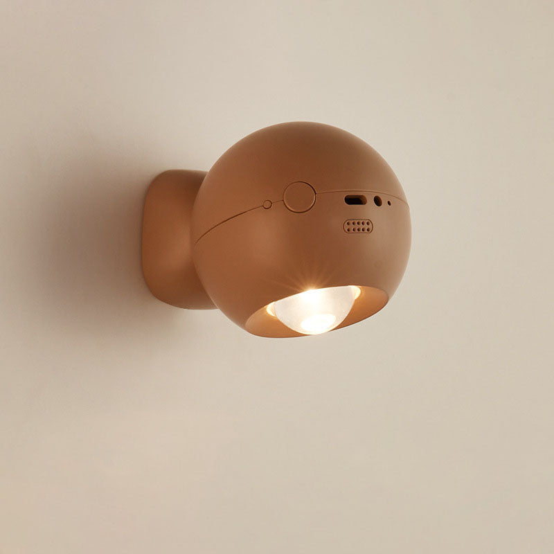 مصباح حائط معاصر على شكل كرة ABS نورديك مع شحن USB وإضاءة LED مغناطيسية لغرفة النوم 