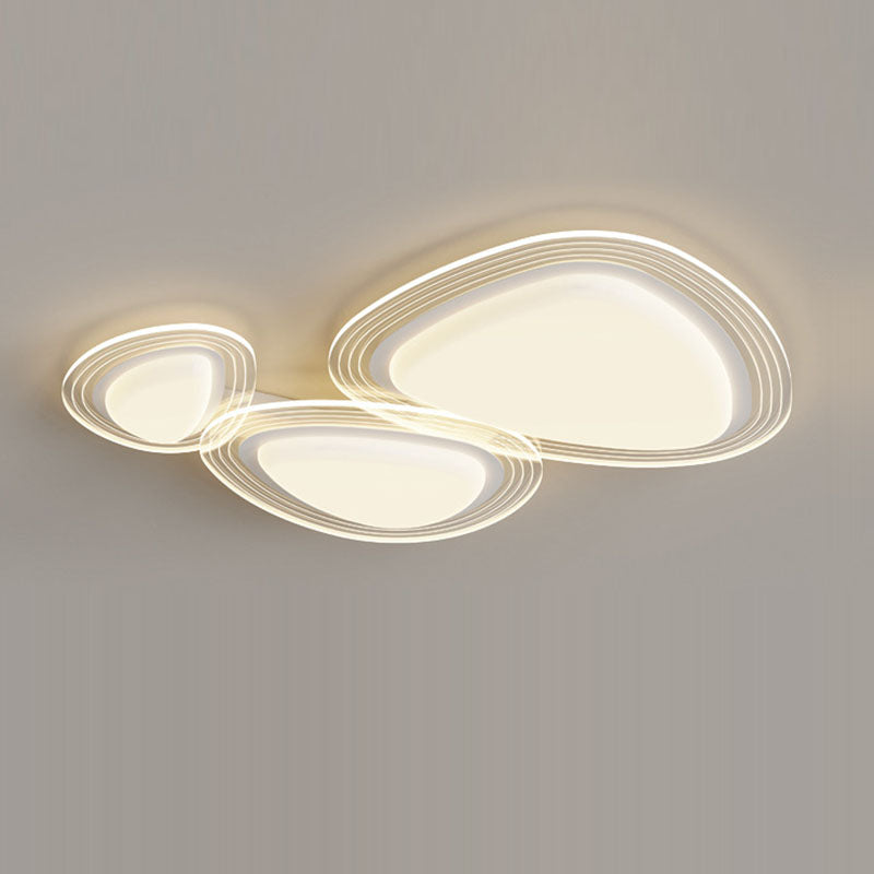 Plafonnier LED avec abat-jour rond en fer PE de simplicité contemporaine pour chambre 