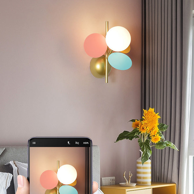 Applique murale 1 lumière en PVC avec abat-jour en verre boule scandinave contemporain pour salle à manger 