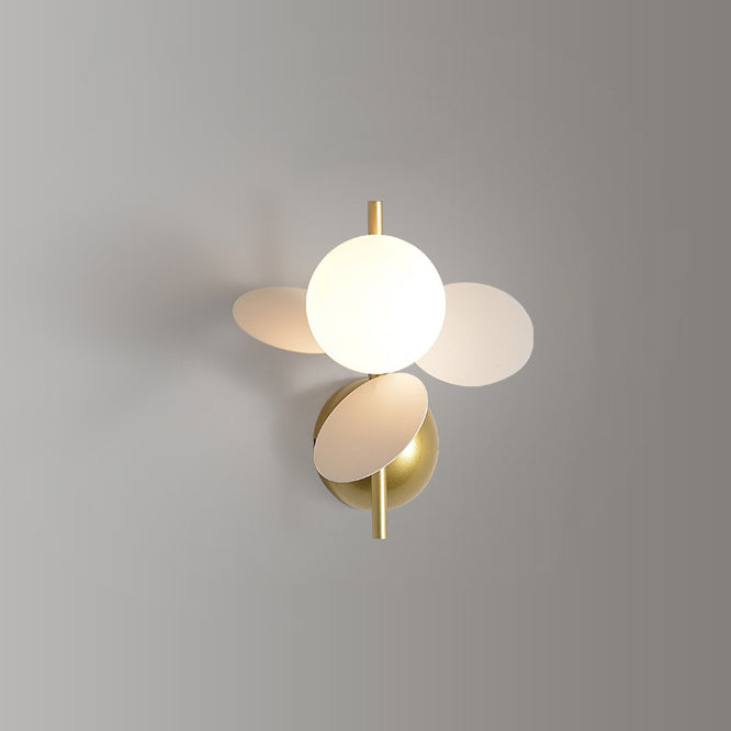 Applique murale 1 lumière en PVC avec abat-jour en verre boule scandinave contemporain pour salle à manger 