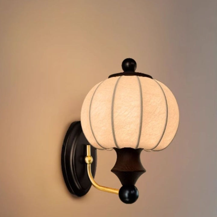 Zeitgenössische Retro-Seiden-Rundschirm-Massivholz-Eisen-LED-Wandleuchte für Esszimmer 