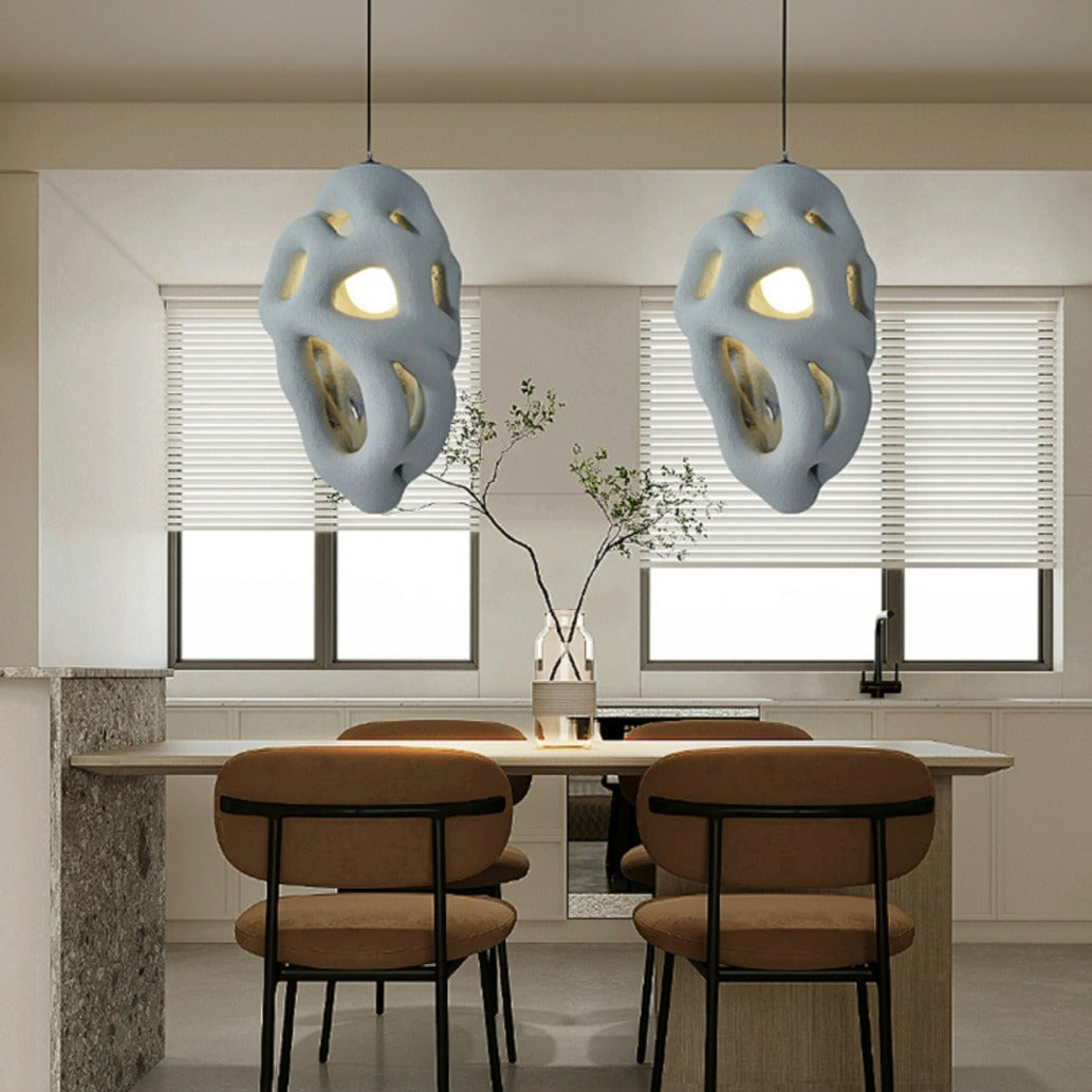 Traditionelle japanische Polystyrol-Unregelmäßige Ellipse Poröses Design 1-Licht Pendelleuchte für das Wohnzimmer 